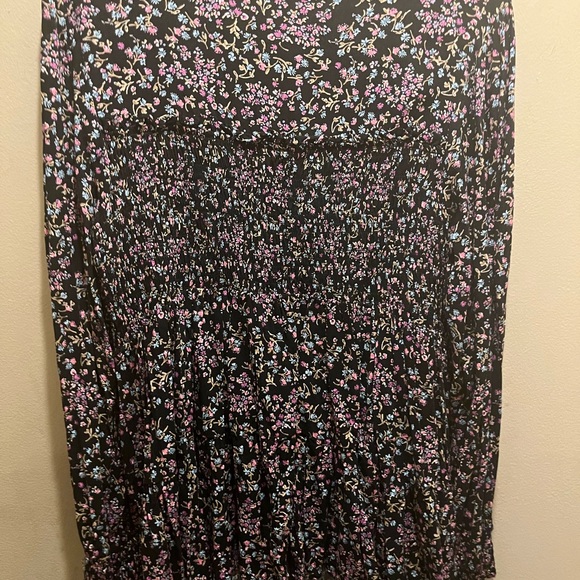 Torrid Size 1 1x Black Floral Long Sleeve Top - Picture 3 of 4